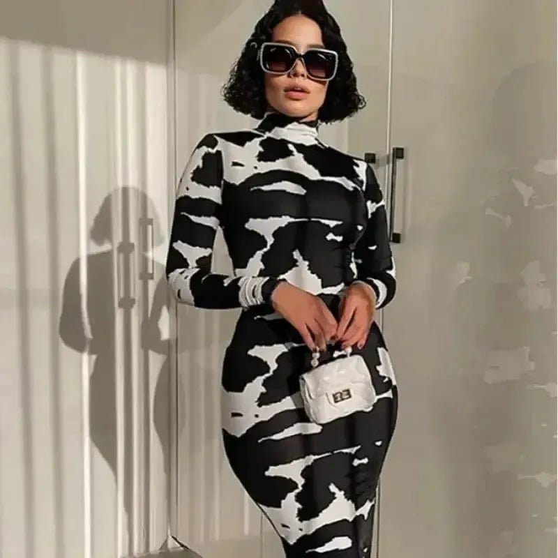 POWQUE URBAN STYLE black and white patterned polo neck slimming dress for women with long sleeves