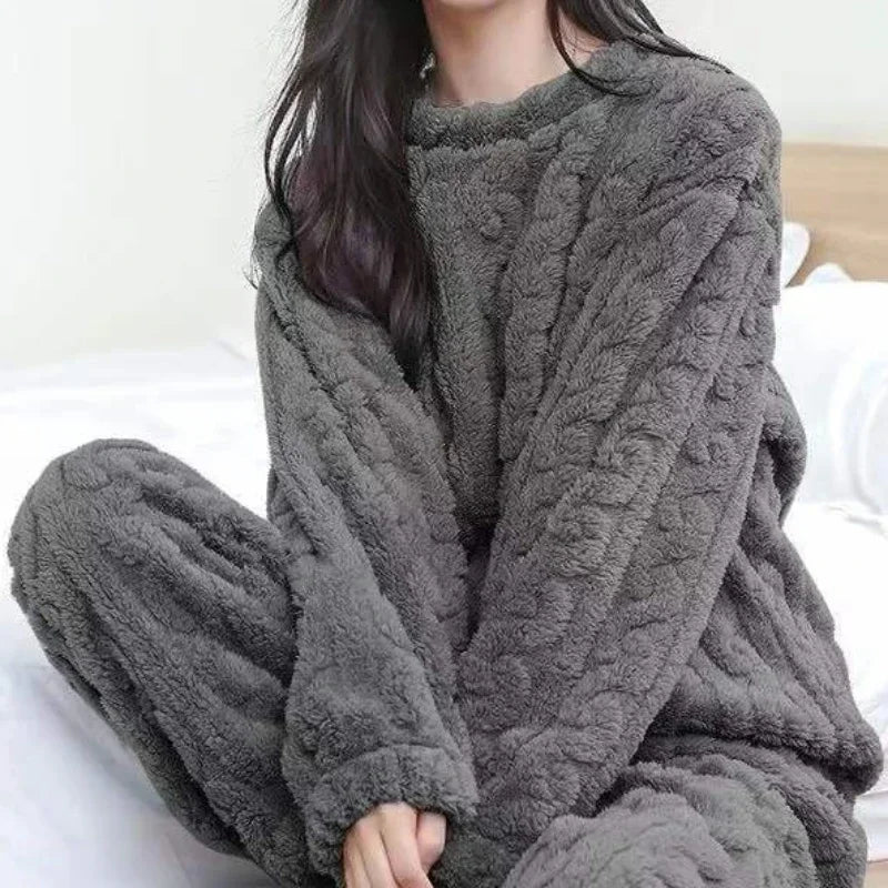 POWQUE Urban Style Velvet Fleece Pajama Set for Women - POWQUE URBAN STYLE